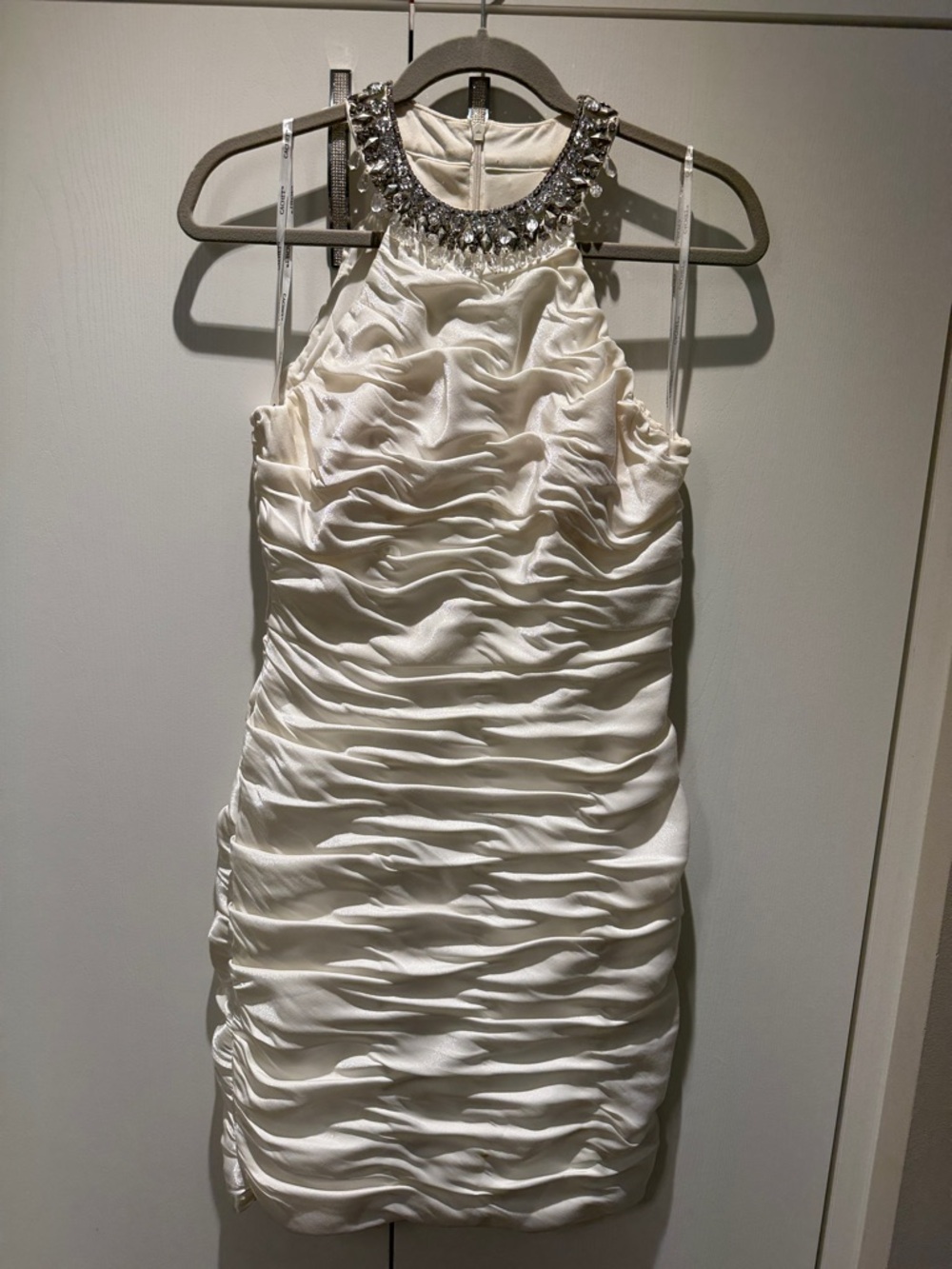 Cache Embellished Neckline Ruched White Cocktail Dress size 8